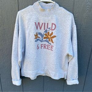 Old Navy Cropped Turtleneck Sweater Size Small